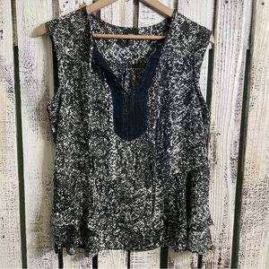 Mossimo Snake Print Lace Ruffle Top Women Medium Sleeveless Black White Romantic